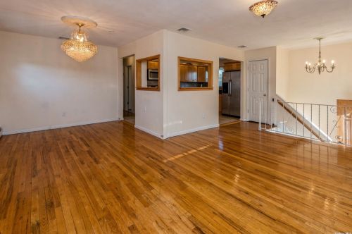 235 Farmers Ave, North Lindenhurst NY  11757-1815 exterior