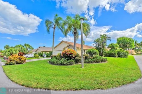 2622 13th St, Delray Beach FL  33445-1327 exterior