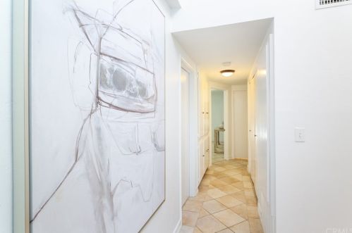 1622 Herrin St, Redondo Beach, CA 90278-2826