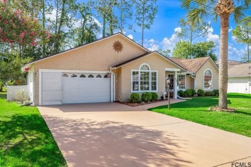 48 Banner Ln, Palm Coast, FL 32137-8844