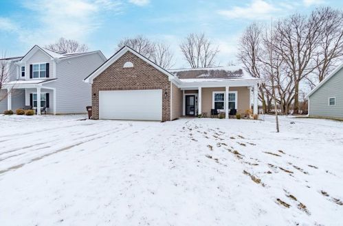 195 Riesling Dr, Englewood, OH 45322-3471