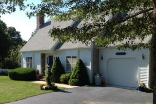 149 Surf Dr, Mashpee MA  02649-3725 exterior