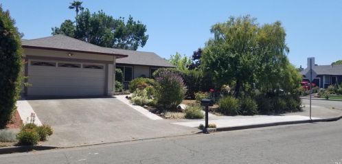 2324 Maria Luz Ct, Santa Rosa, CA 95401-5728