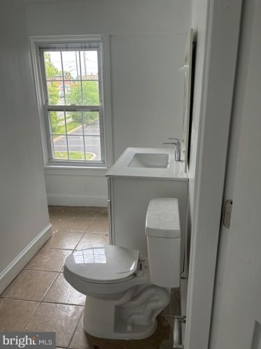 528 Byberry Rd, Philadelphia PA 19116-2112 exterior