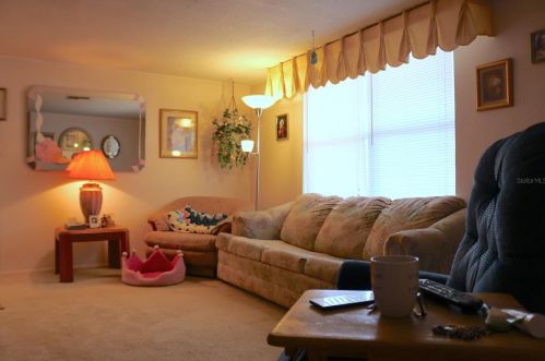 9410 Rainbow Ln, Port Richey, FL 34668-4367