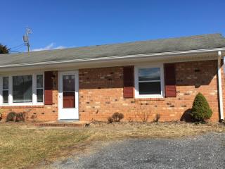 50 Skyview Cir, Verona VA  24482-2640 exterior