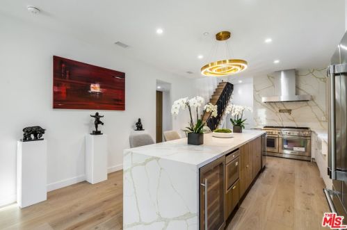 4552 Ethel Ave, North Hollywood CA  91605-4703 exterior