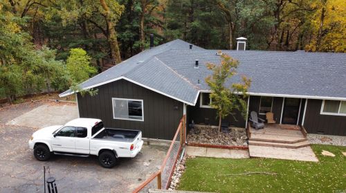 475 Spanish Canyon Dr, Ukiah, CA 95482-6877