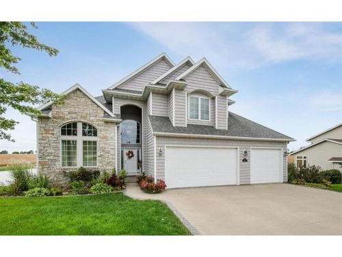202 Rogers Dr, Williamsburg, IA 52361-9669