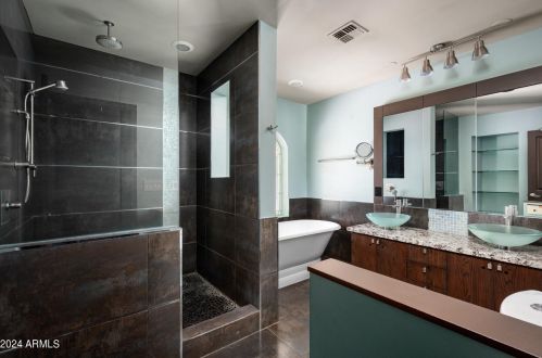 7039 Mcdonald Dr, Scottsdale AZ 85253-5406 exterior