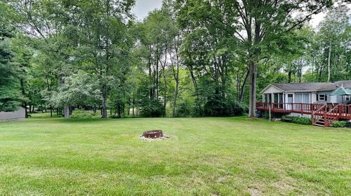 328 Mohican Trl, Mercer PA  16137-9333 exterior