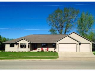 417 Glenview Ave, Brillion WI  54110-1056 exterior