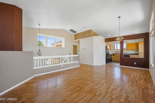 1004 Hudson Way, Gilbert, AZ 85233-1924