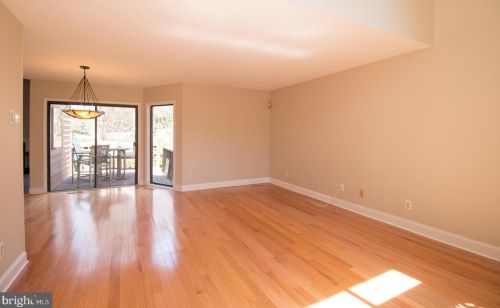 501 Sayre Dr, Princeton NJ  08540-5855 exterior