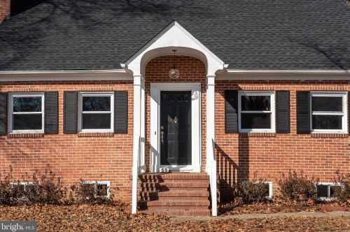 5828 James Madison Pkwy, Owens VA  22485-5352 exterior