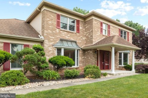 616 Collins Ave, Lansdale, PA 19446-5656