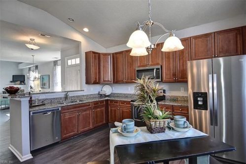 3058 Silver Charm Cir, Suffolk, VA 23435-3343