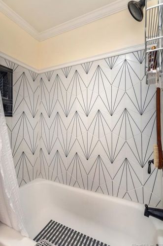 75 Candle Hill Rd, Danbury CT  06812-2412 exterior