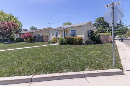 505 Acacia Ave, Ripon, CA 95366-2629