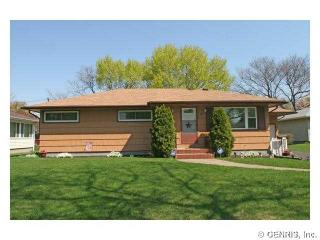 110 Stanridge Ct, Rochester, NY 14617-4915