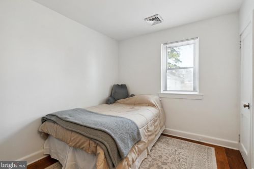 71 7th Ave, Collegeville PA  19426-2107 exterior