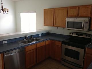 9237 Ironbark St, Tucson, AZ 85747-5357