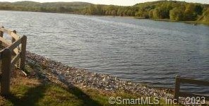 12 Boulevard Dr, Danbury CT  06810-7241 exterior