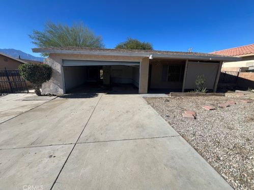 13695 Nahum Dr, Desert Hot Springs CA  92240-6019 exterior