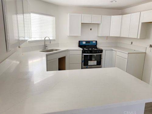 20360 Guffy Ln, Wildomar, CA 92595-8798