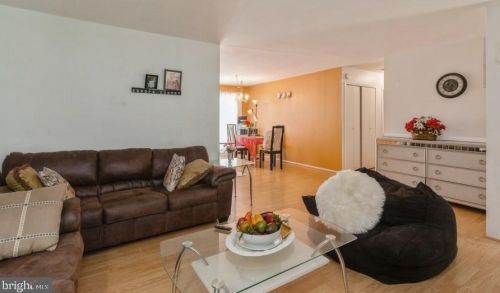 28 Essex Ln, Willingboro NJ  08046-2243 exterior