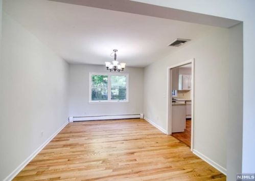 3 Station Ct, Closter NJ  07624-2015 exterior