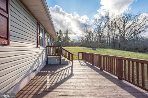 502 Belle Plains Rd, Fredericksburg, VA 22405-3438