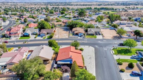 12542 Spring Valley Pkwy, Victorville CA  92395 exterior