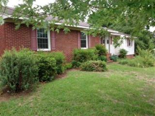 1702 Martindale Dr, Fayetteville NC  28304-1415 exterior