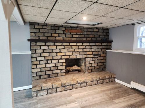 67 Old Windham Rd, South Windham CT  06266-1135 exterior