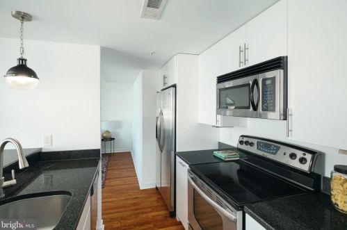 712 2nd St, Philadelphia, PA