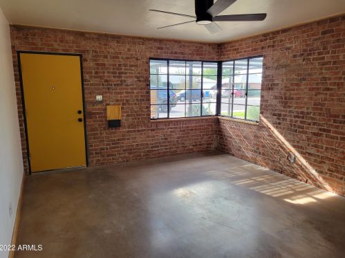 2530 Devonshire Ave, Phoenix AZ  85016-5660 exterior