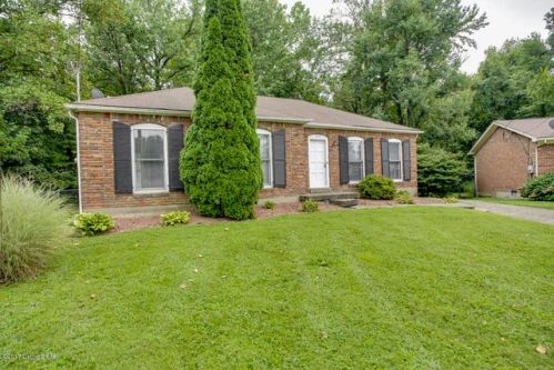 9312 Le Beau Ct, Louisville, KY 40299-3365