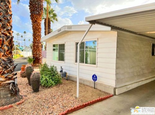 221 Safari St, Palm Springs, CA 92264-9028