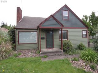 3154 Richard Ave, Eugene, OR 97402-2150