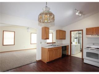 37122 Doovys St, Avon OH  44011-1580 exterior