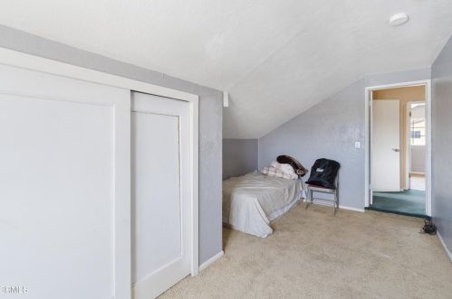 4973 Strickland Dr, Oxnard CA  93036-1052 exterior