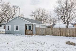 911 1st Ave, Indianola, IA 50125-2742
