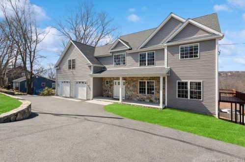 34 Longview Dr, Brookfield Center, CT 06804-1434