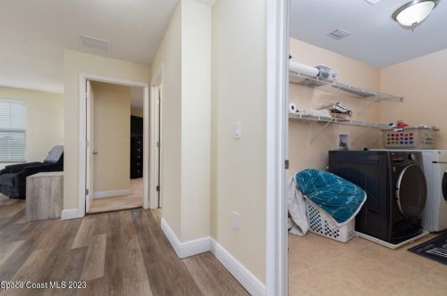 3220 Constellation Dr, Melbourne FL 32940-2365 exterior