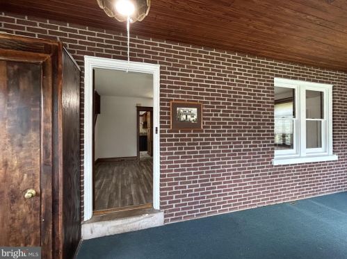 713 Columbia Ave, Lansdale PA  19446-3309 exterior