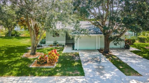 1206 Pointe Alexis Dr, Tarpon Springs, FL 34689-7109