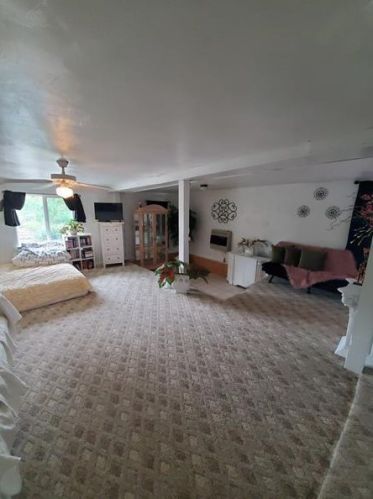 121 Narrows Rd, South Connellsville PA  15425-6145 exterior