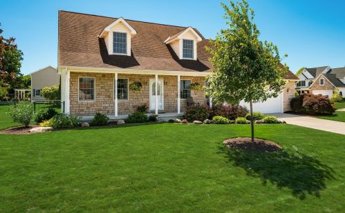 249 Stone Hedge Row Dr, Johnstown, OH 43031-1327