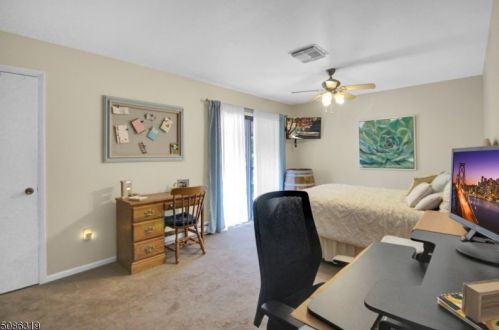 2 Meadowview Dr, Annandale NJ  08801-1516 exterior